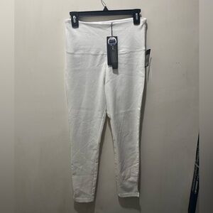 NWT LYSSÉ New York White Knit Denim Size M